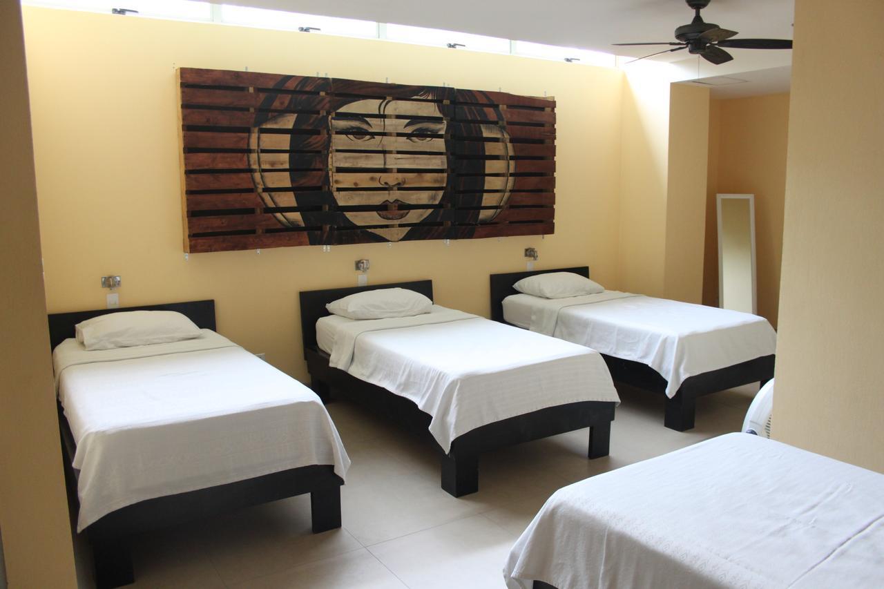 Room2Board Hostel And Surf School Jacó Exterior foto